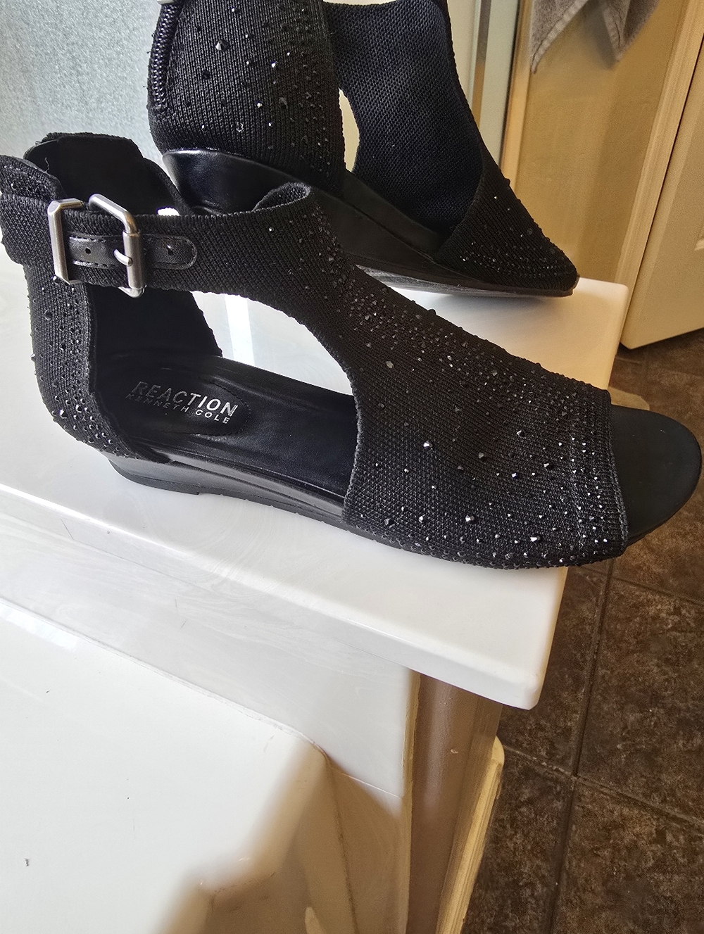Reaction Kenneth Cole Black Embellished Open-Toe Ankle Strap Sandals